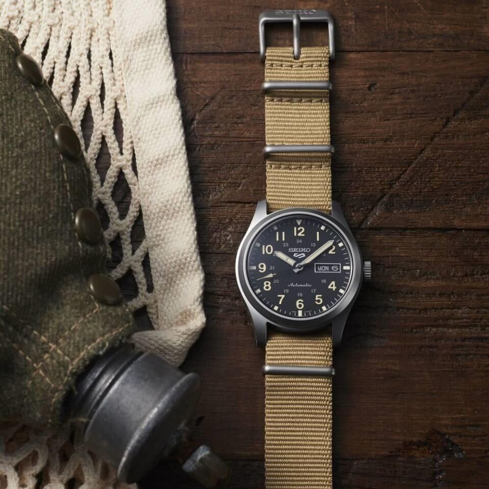 Seiko5 Sports Field SRPG35K Erkek Kol Saati SRPG35K1