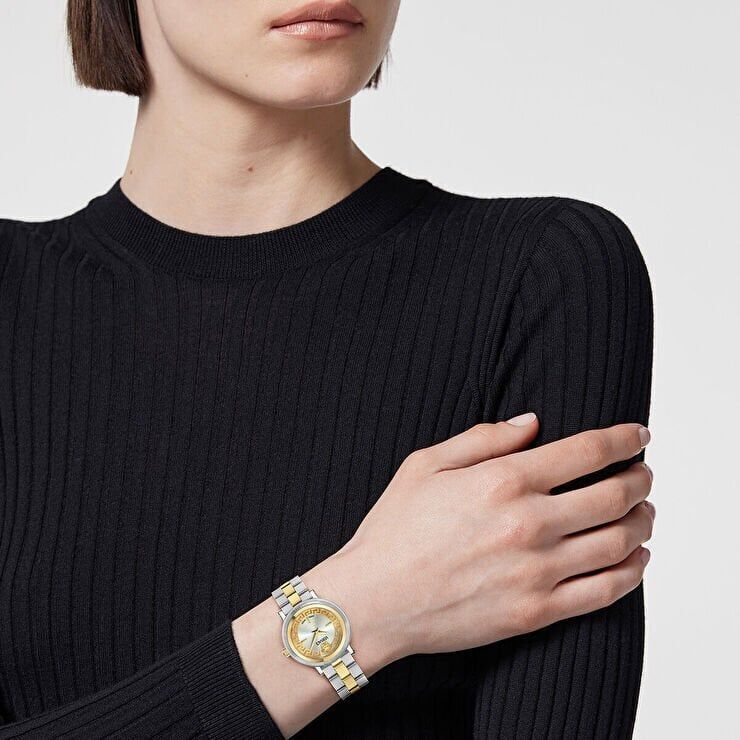 Versace VRSCVE8CA0224 Kadın Kol Saati
