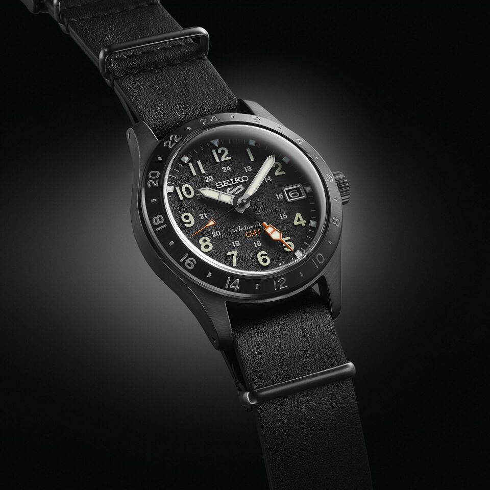 Seiko 5 Sports GMT SSK025K Erkek Kol Saati SSK025K1